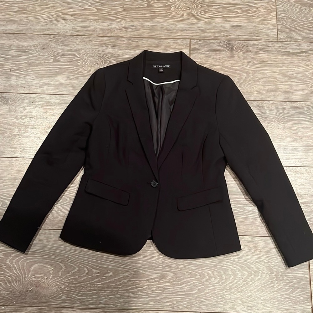 The Torie Jacket Black Women’s Suit Jacket, Size Small Petite